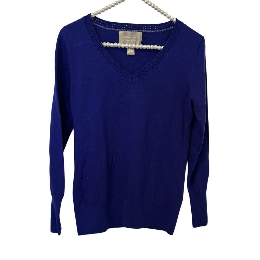 Banana Republic Sweater 100% Merino Wool V-neck Purple Women's Large Preppy